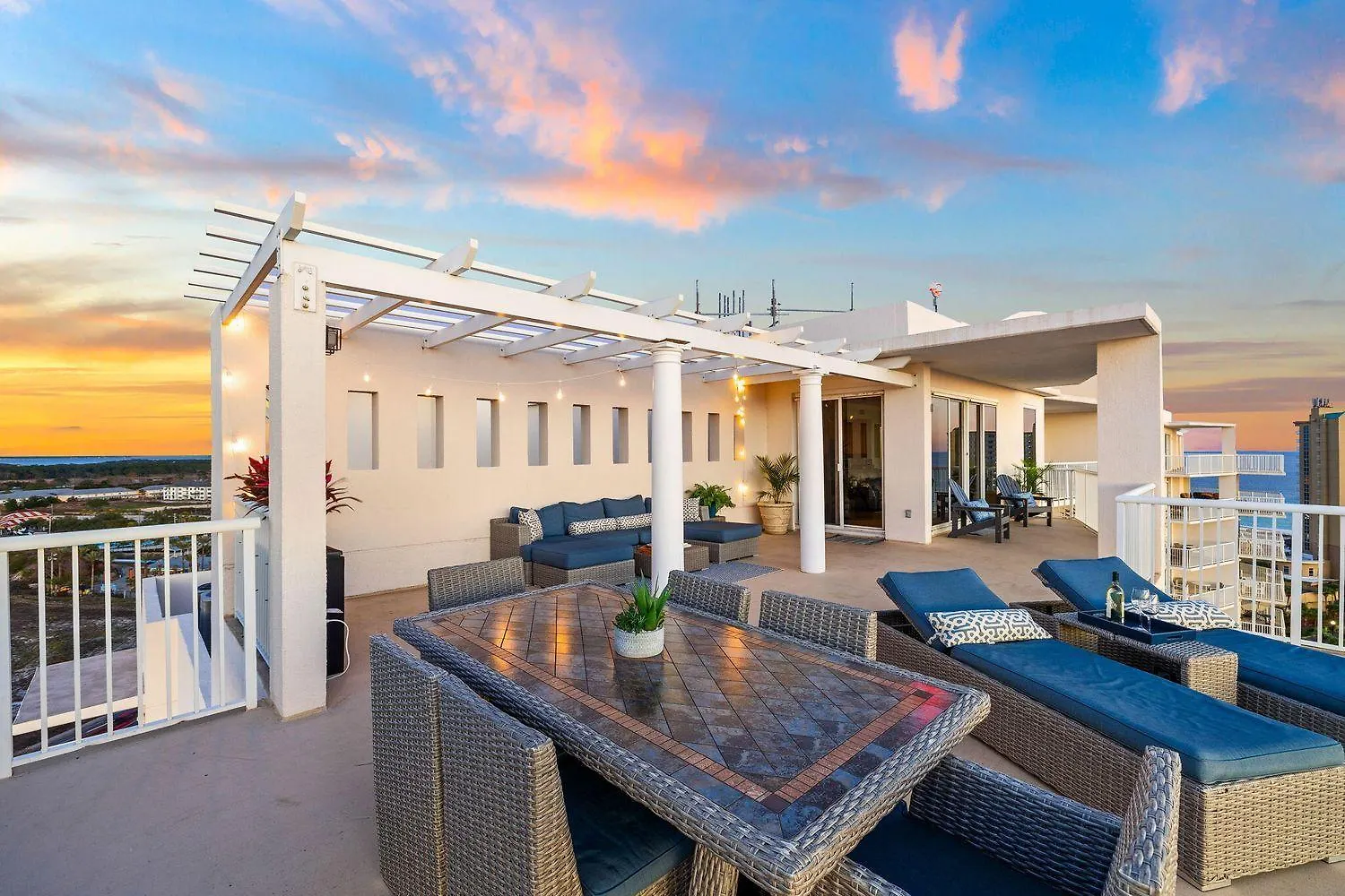 Terrace At Pelican Beach Penthouse 데스틴